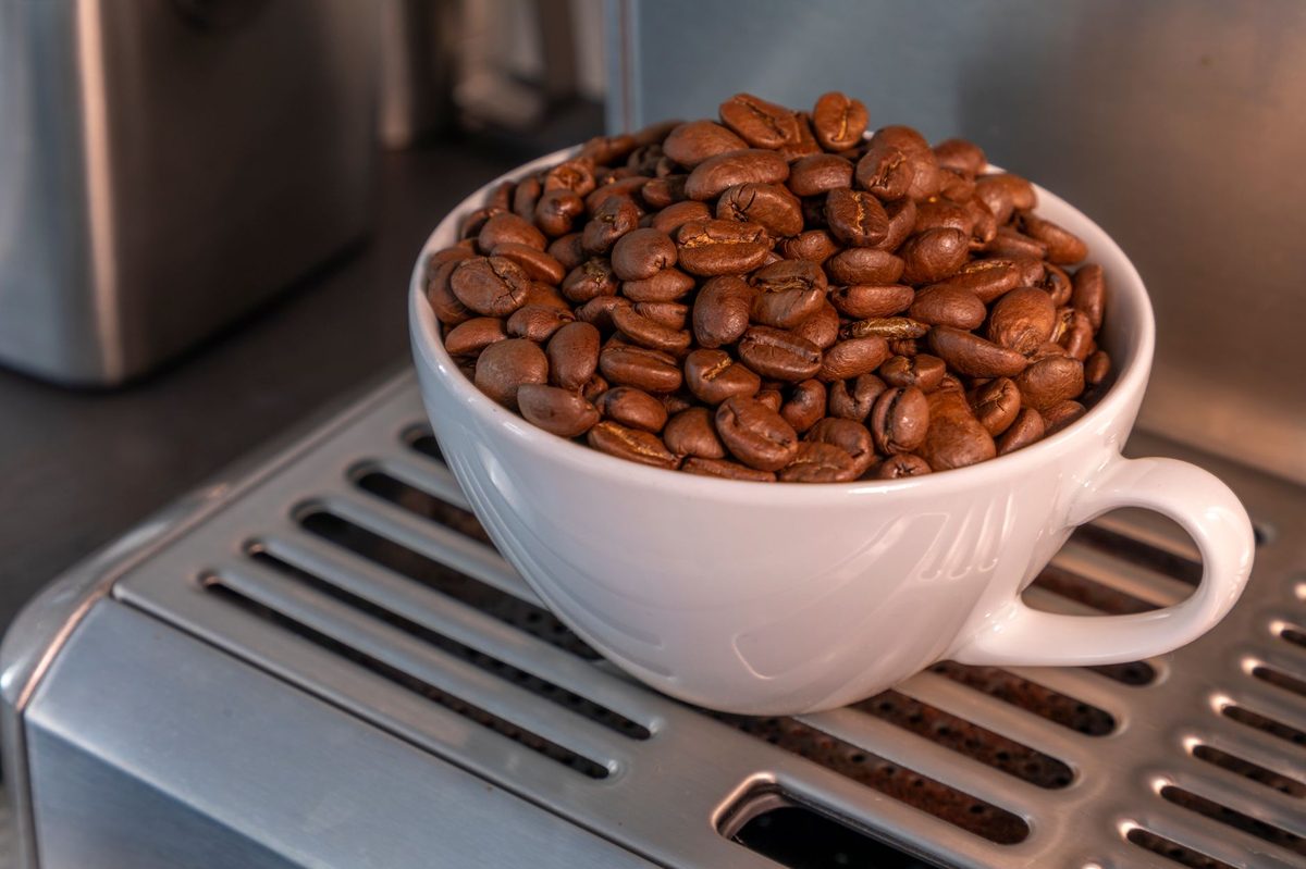 シーン2：挽きたての本格派なら「全自動ミル付き」