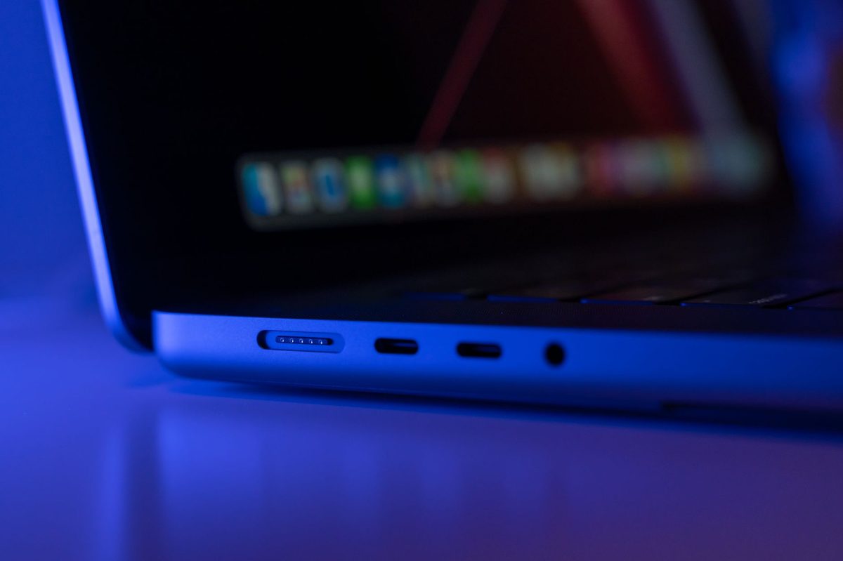 シーン3：外出先でもPC作業をしたい派には「USB-PD高出力型」